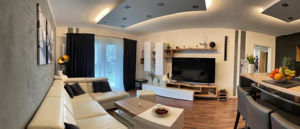 Krejcarek Garden Apartment Прага Екстер'єр фото