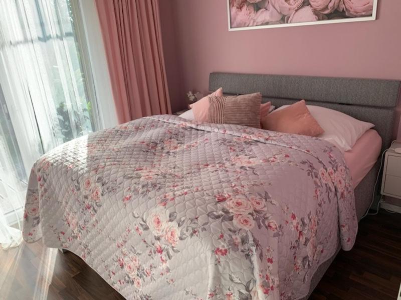 Krejcarek Garden Apartment Прага Екстер'єр фото