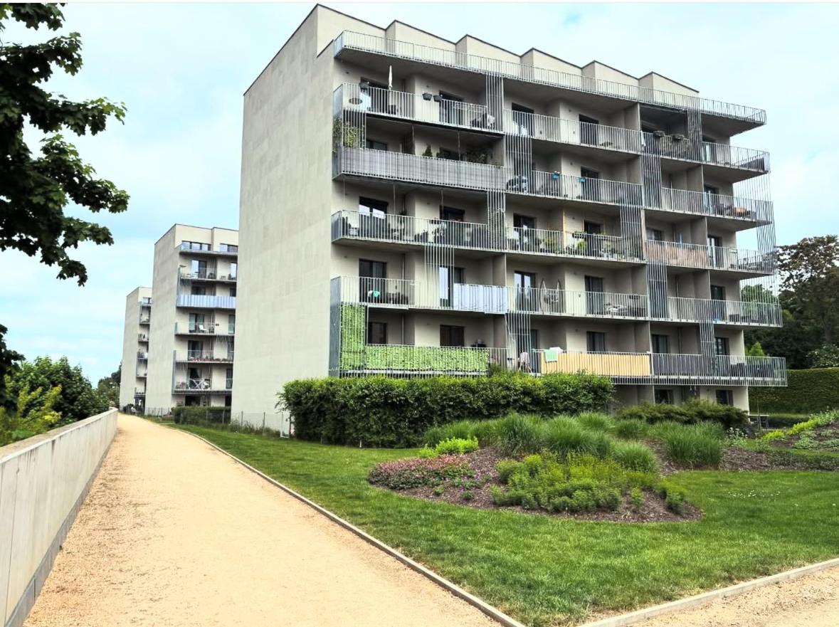 Krejcarek Garden Apartment Прага Екстер'єр фото