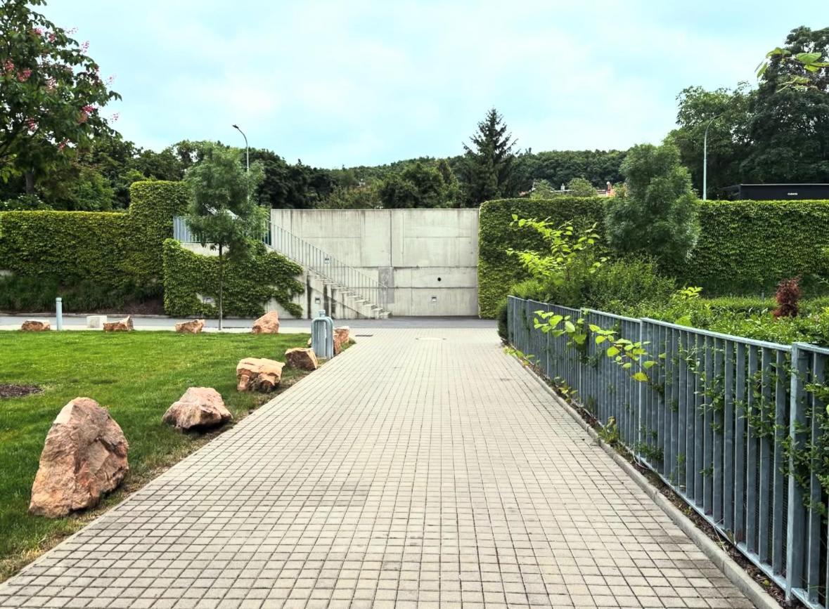 Krejcarek Garden Apartment Прага Екстер'єр фото